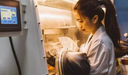 浙大90后博导家庭背景