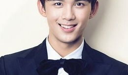 吴磊个人资料多大,青春偶像的成长之路，从少年到少年的蜕变历程”