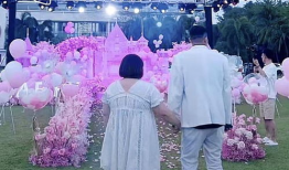 网红被求婚,浪漫求婚现场，爱情绽放全网