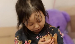 袖珍人朱洁资料,朱洁的坚韧与梦想之旅